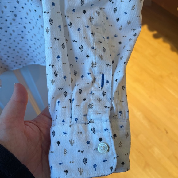 Men’s Hugo Boss button down - Picture 6 of 11